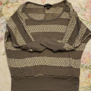 3 quarter sleeve shirt